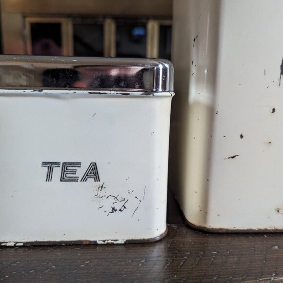 Vintage 1950s Rustic Farmhouse Canister Set of 3 Queen Line by AR Lite MCM - Picture 3 of 13